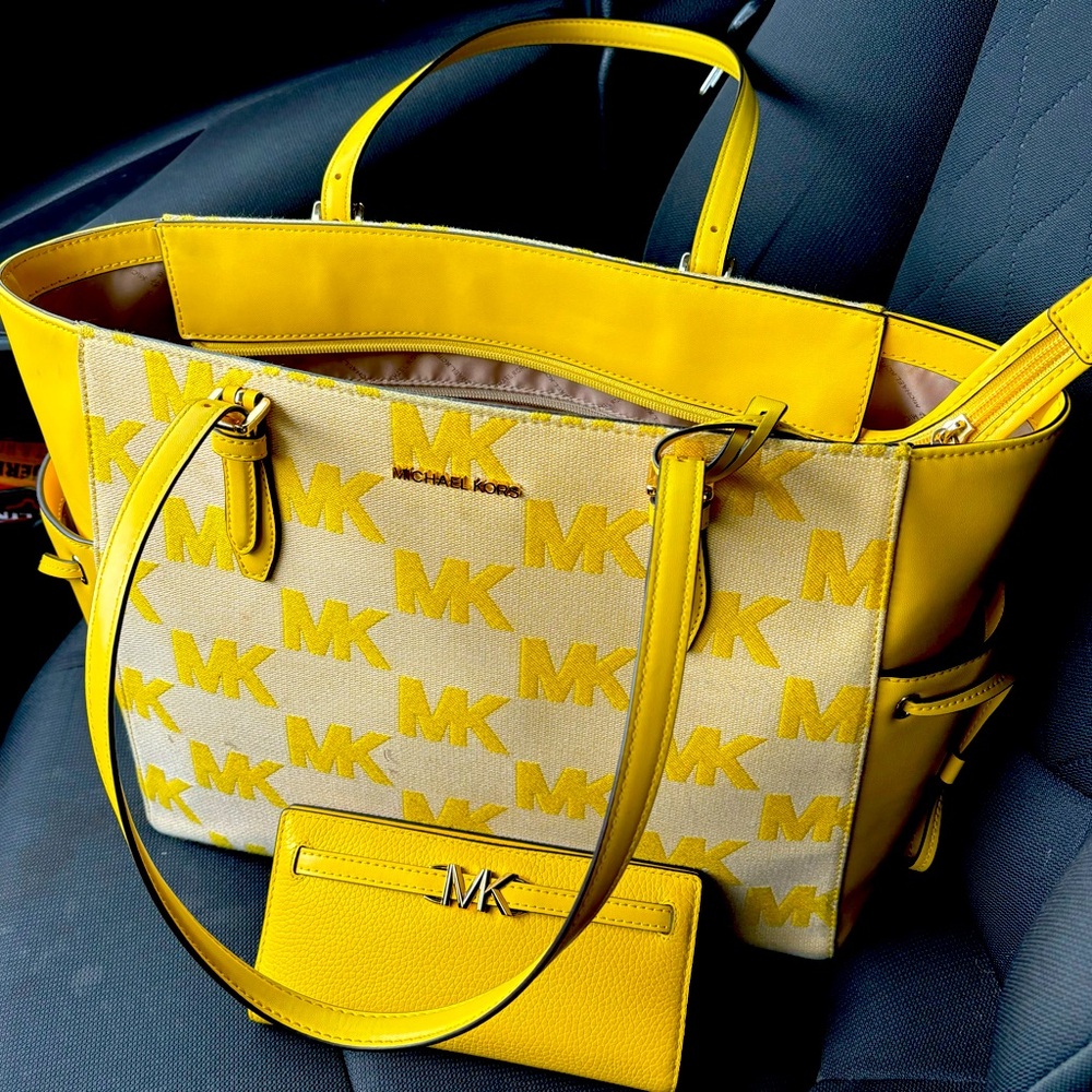 Michael Kors Tote
